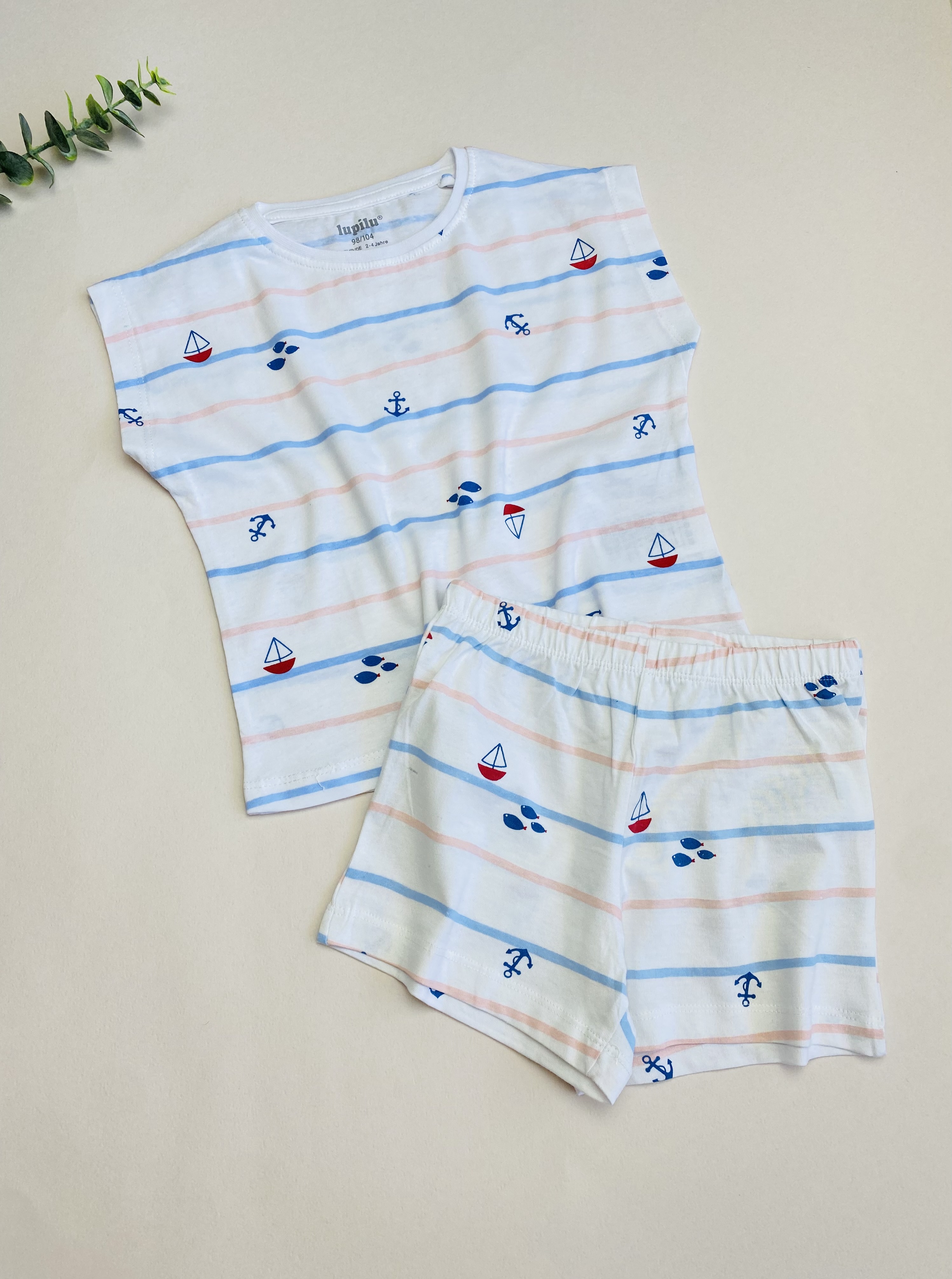 ست تیشرت شلوارک